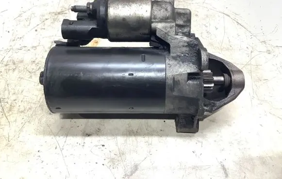 Audi A4 S4 B7 8E 8H Starter motor 03G911023