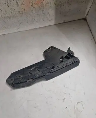 Volvo V70 Front bumper mounting bracket 30796388