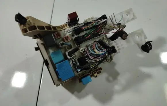 Fuse box set