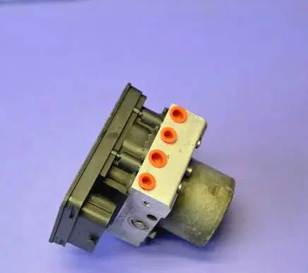 Skoda Rapid (NH) ABS Pump 6R0614517BK 54086004H 18396608