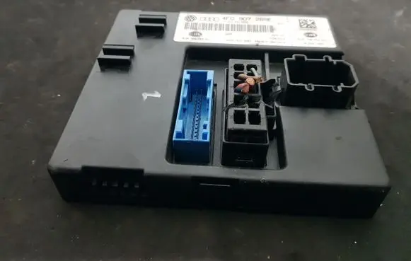 Audi A6 S6 C6 4F Comfort/convenience module 4F0907289E