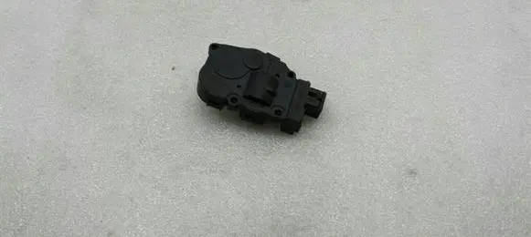 Mercedes-Benz GLK (X204) Air flap motor/actuator A2219066900