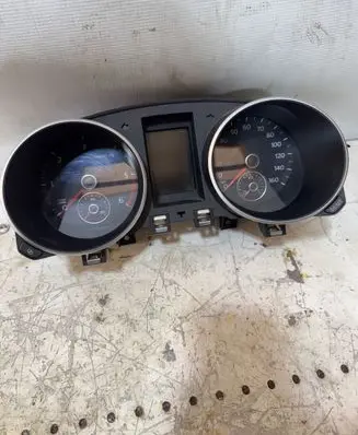 Volkswagen Golf VI Speedometer (instrument cluster) 5K0920972A 1148710233