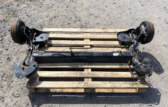 Dacia Dokker Rear axle beam 555110548R
