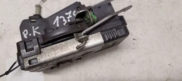 Opel Zafira A Front door lock 24444015