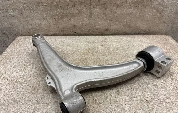 Peugeot 508 Front lower control arm/wishbone ARM0077L 352051 12796013