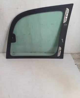 Mercedes-Benz Vaneo W414 Rear side window 43R001025 DOT27M24100AS2