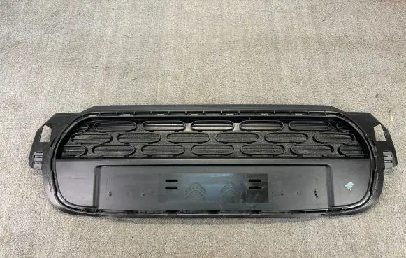 Front bumper lower grill
