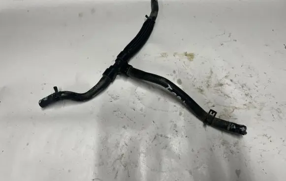 Chevrolet Camaro Engine coolant pipe/hose 23104599