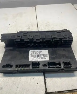 Mercedes-Benz E W211 Comfort/convenience module 2115453301 5DK00804711