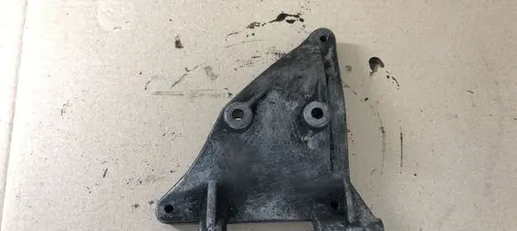 Audi A6 S6 C5 4B A/C compressor mount bracket 059260885E