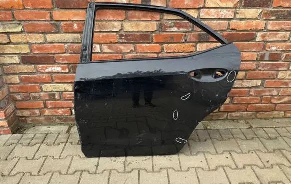 Toyota Corolla E160 E170 Rear door