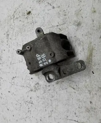 Audi A3 S3 8P Engine mount vacuum valve 