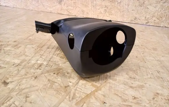 Steering wheel column trim