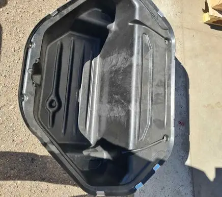 Tesla Model S Glove box in trunk 105261700B
