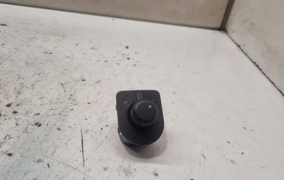 Volkswagen PASSAT B5.5 Wing mirror switch 1J1959565F 0501