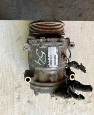 Volvo S40 Air conditioning (A/C) compressor (pump) 31348245 3098410145