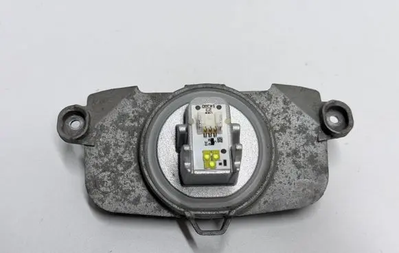 BMW 3 F30 F35 F31 LED ballast control module 7398766 7311243 72131140