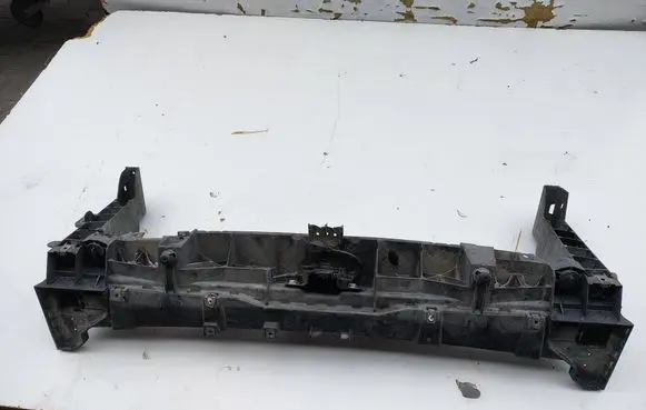 Renault Trafic III (X82) Top upper radiator support slam panel 