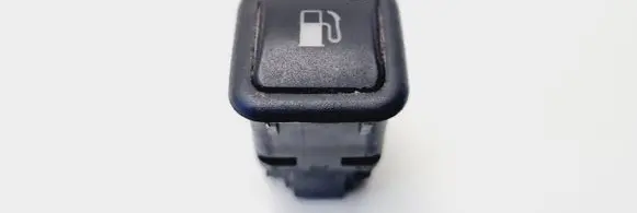 Volkswagen PASSAT B5 Fuel tank opening switch 3B0959833A