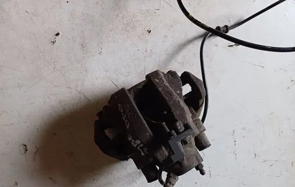 Mercedes-Benz E W211 Rear brake caliper