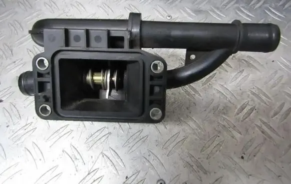 Peugeot 207 Engine coolant pipe/hose