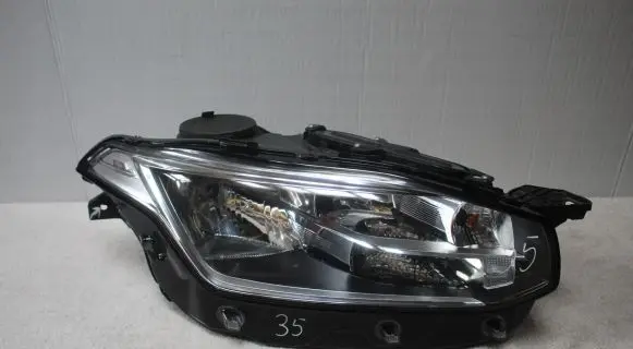 Volvo XC90 Headlight/headlamp 31353142