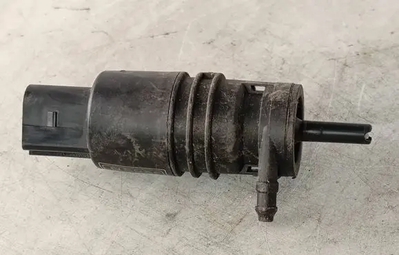 BMW 4 F32 F33 Windscreen/windshield washer pump 7302589 13264011 3437380