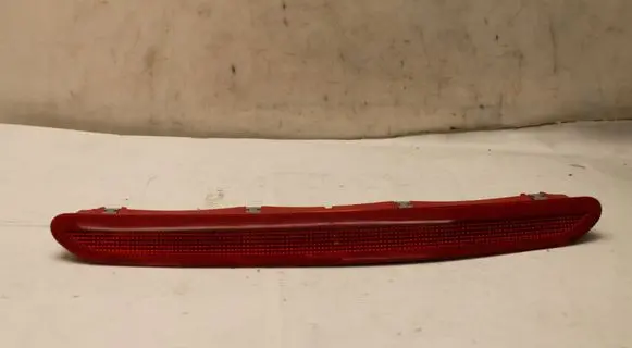 Volkswagen Golf VI Third/center stoplight