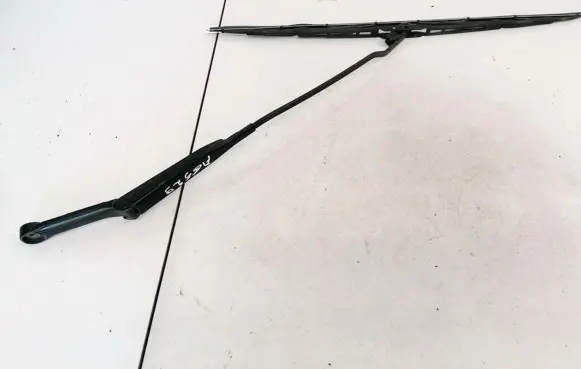 Audi A4 S4 B5 8D Front wiper blade arm 8D1955408A