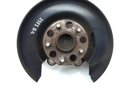 Toyota Prius (XW50) Rear wheel hub