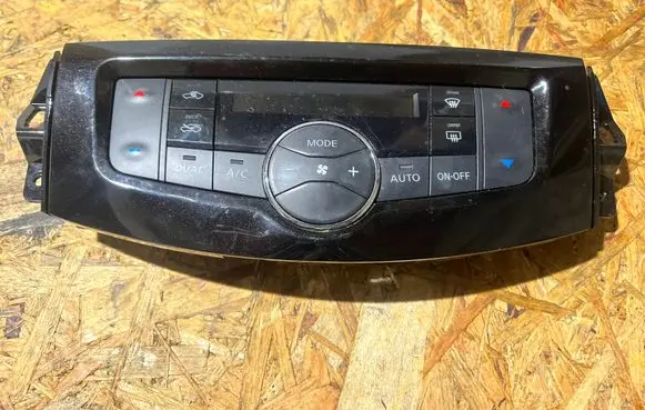 Nissan Navara D23 Climate control unit 275004JA1A