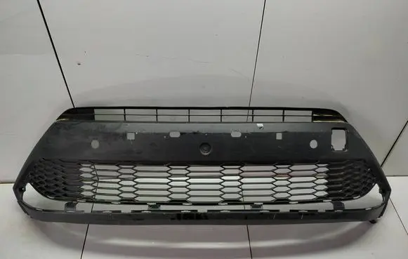 Front bumper lower grill