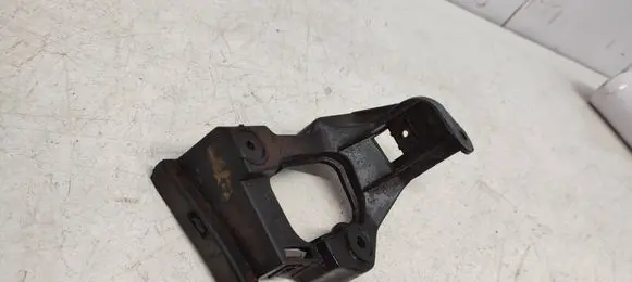 Audi A6 S6 C5 4B Fender mounting bracket 4B0853921B