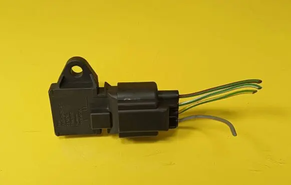 Ford Fiesta Air pressure sensor 2S8A9F479BA 5WK9680