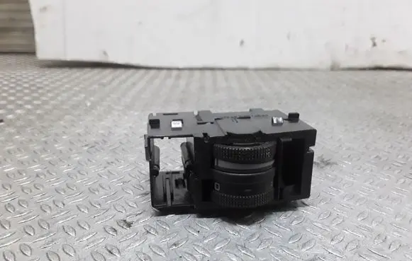 Seat Altea XL Headlight level height control switch 5P0919094A