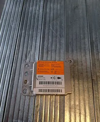 Nissan Almera Tino Airbag control unit/module 98820BU900 0285001639 Y59U9035050763