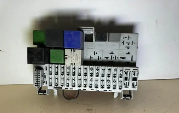 Opel Tigra A Fuse box set 90055543 90240092 90464777