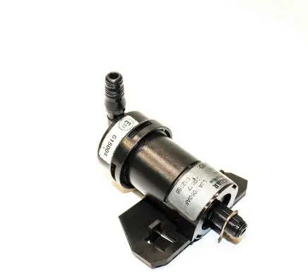 Jaguar XK8 - XKR Headlight washer spray nozzle LJA7050AF