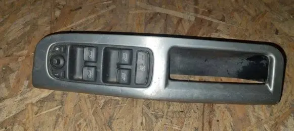 Volvo V50 Electric window control switch 30710787