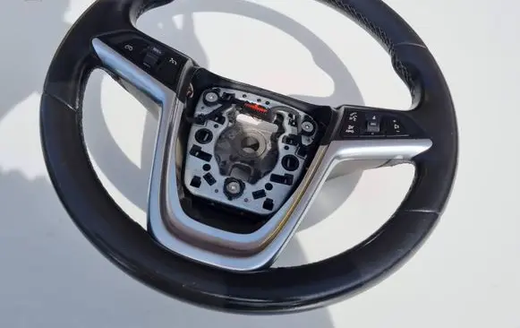Opel Insignia A Steering wheel