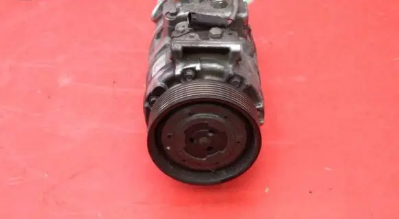 BMW X1 E84 Air conditioning (A/C) compressor (pump) 6956719