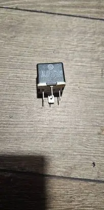 Audi A4 S4 B7 8E 8H Other relay 141951253B