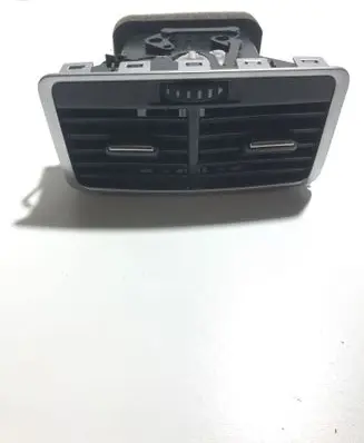 Rear air vent grill