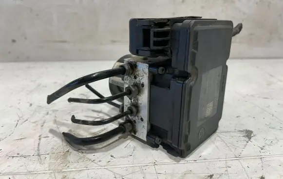 Ford Fiesta ABS Pump CV212C405EA 10021209214