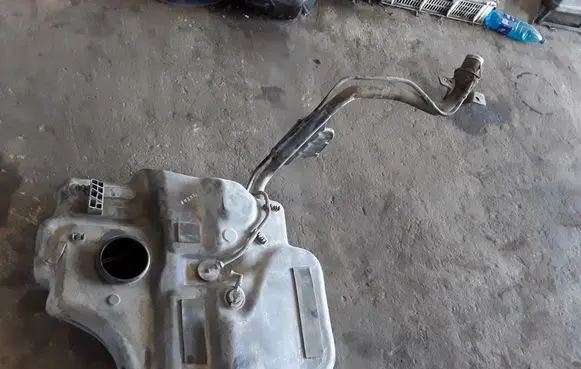Volkswagen Touran I Fuel tank 1T0201138