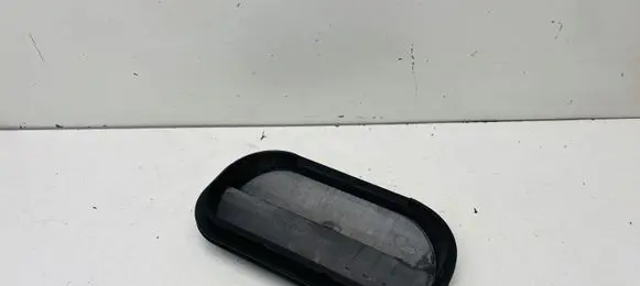 Audi A5 Quarter panel pressure vent 6R0819465B
