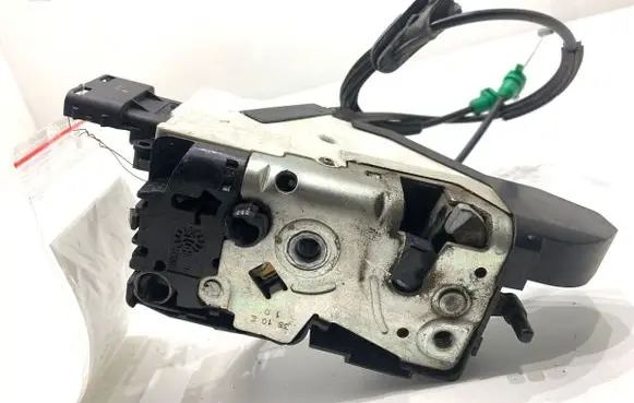 Citroen C3 Picasso Front door lock 24094158