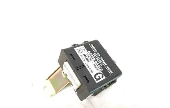 Toyota Avensis T250 Light module LCM 8996005020 3560016337