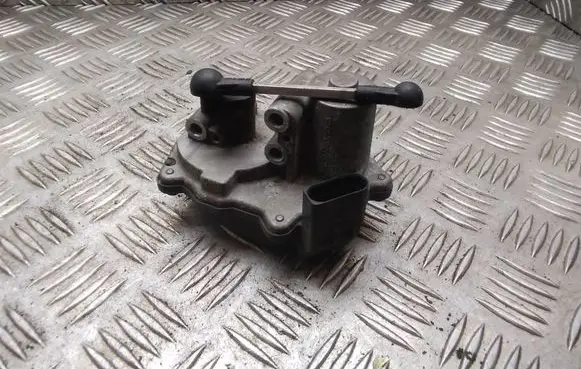 Audi A3 S3 8P Intake manifold valve actuator/motor 06F133482 A2C53042178